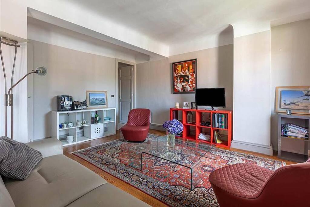 דירות Exceptionnel 3 Pieces Art Deco En Dernier Etage Avec Garage Prive Centre ביאריץ מראה חיצוני תמונה
